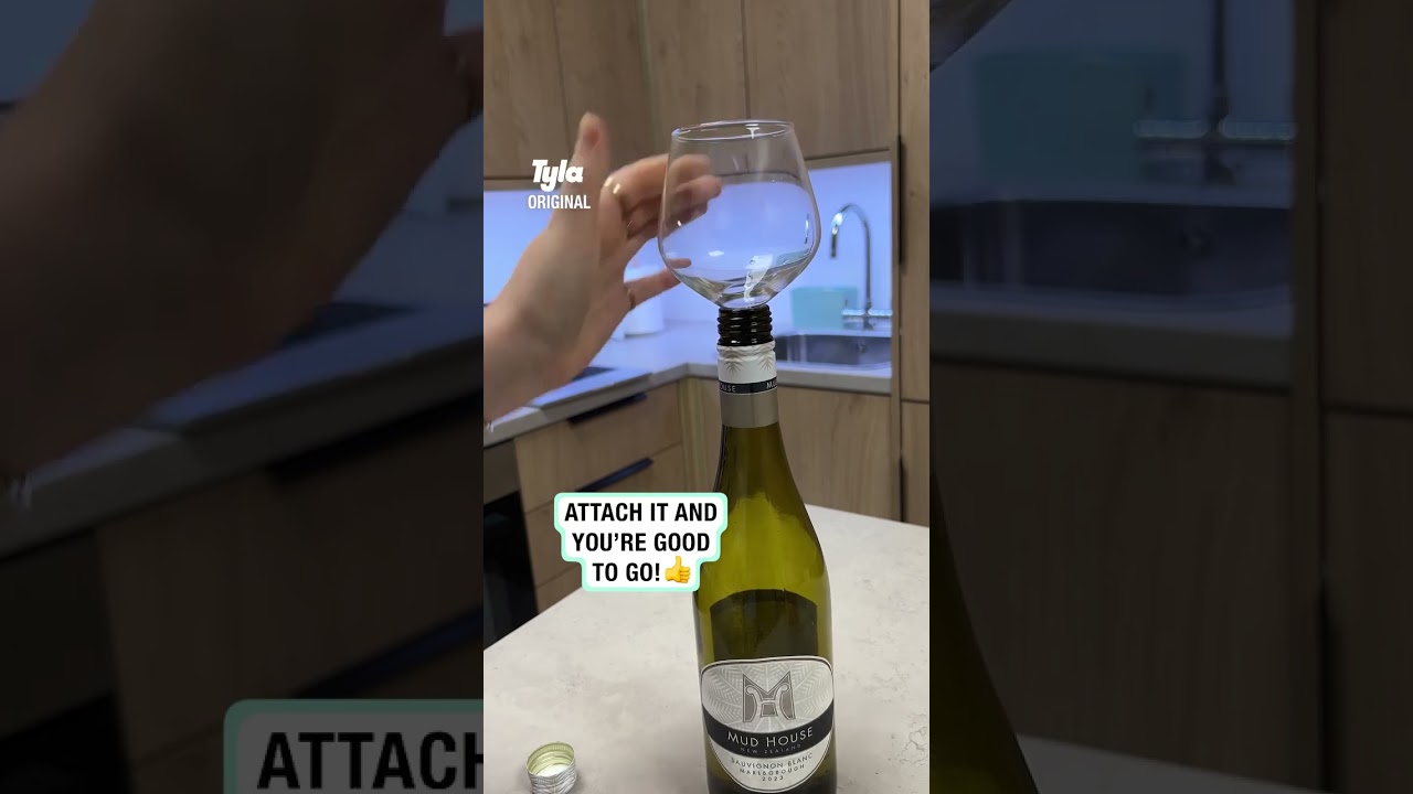 Adding this wine gadget to my Christmas list 🍷