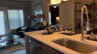 A12 - 1 Bedroom, 1 Bathroom - 815 SQFT.
