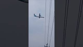 Plane Passing Big Plane #190 #shorts #plane #aeroplane #ytshorts #shortsyt #planelover #viral