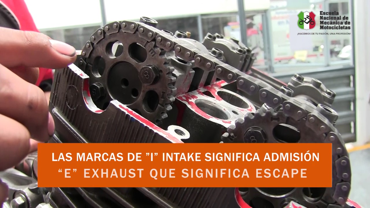 Puesta a tiempo de un motor multicilindrico