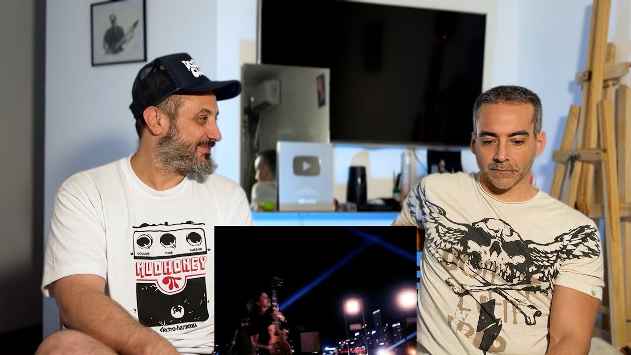 AIRBAG - ANARQUIA EN BUENOS AIRES // Disgusting Reacciona