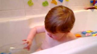 2010-03-25 - bath frustrating and nursery rhymes.mp4