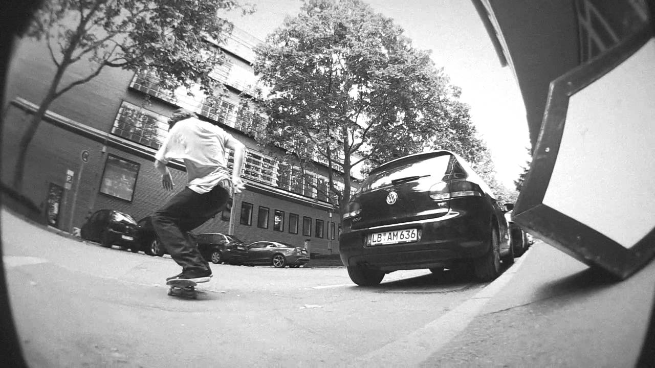 BOUSY LIVIN - grotesque skateboarding