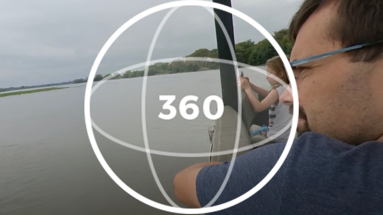 360° With the boat on the Shire River