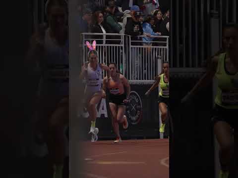 Colleen Quigley As The Women's 10k Rabbit (Literally) At The TEN #TheTen