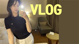 [vlog]제주도 혼자 여행하기(당연히 흑돼지/혼술/올레시장 털업/오는정김밥 컵라면/초밥 맡김차림/전복버터구이 소라회/오후새우시/흑돼지고로케/서귀포 여행)