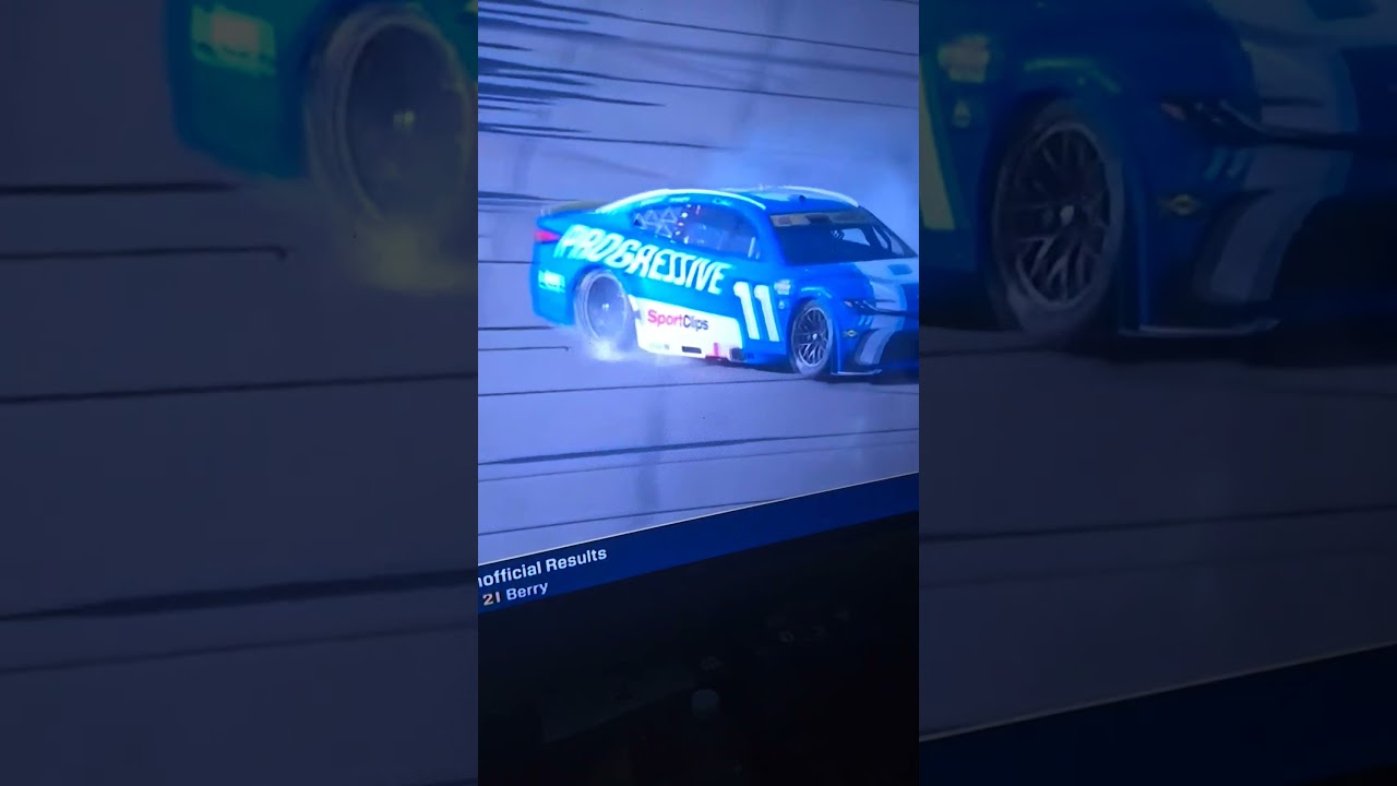 DENNY HAMLIN WINS THE ENJOY ILLINOIS 300 DOING A MASSIVE BURNOUT AT WORLD WIDE TECHNOLOGY RACEWAY