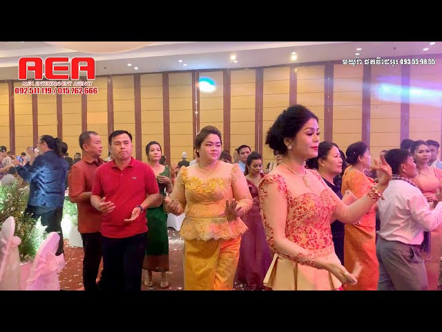 ប្រជុំតារាល្បីៗ khmer party dance Romvong orkes | Roth rachana+Krisna+vanna+srey leak class=
