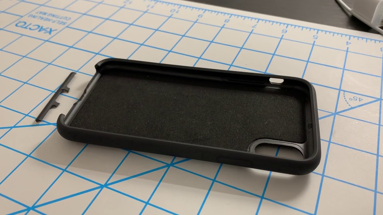 quad lock iphone xs max case