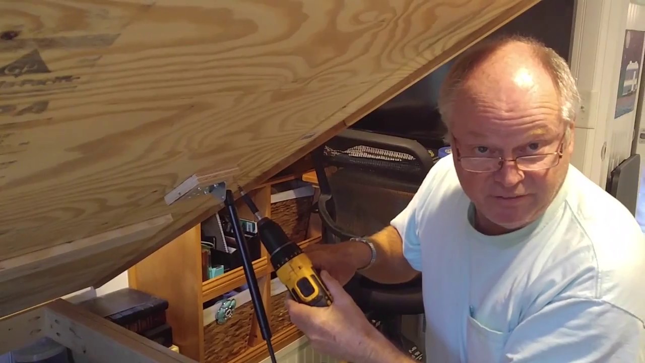 #133 RV BedLift Installation - YouTube