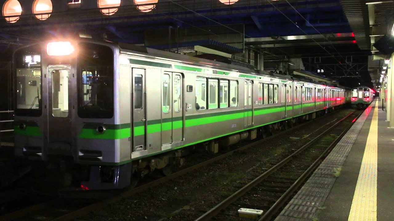 ET127系　6連新潟色での直江津発車