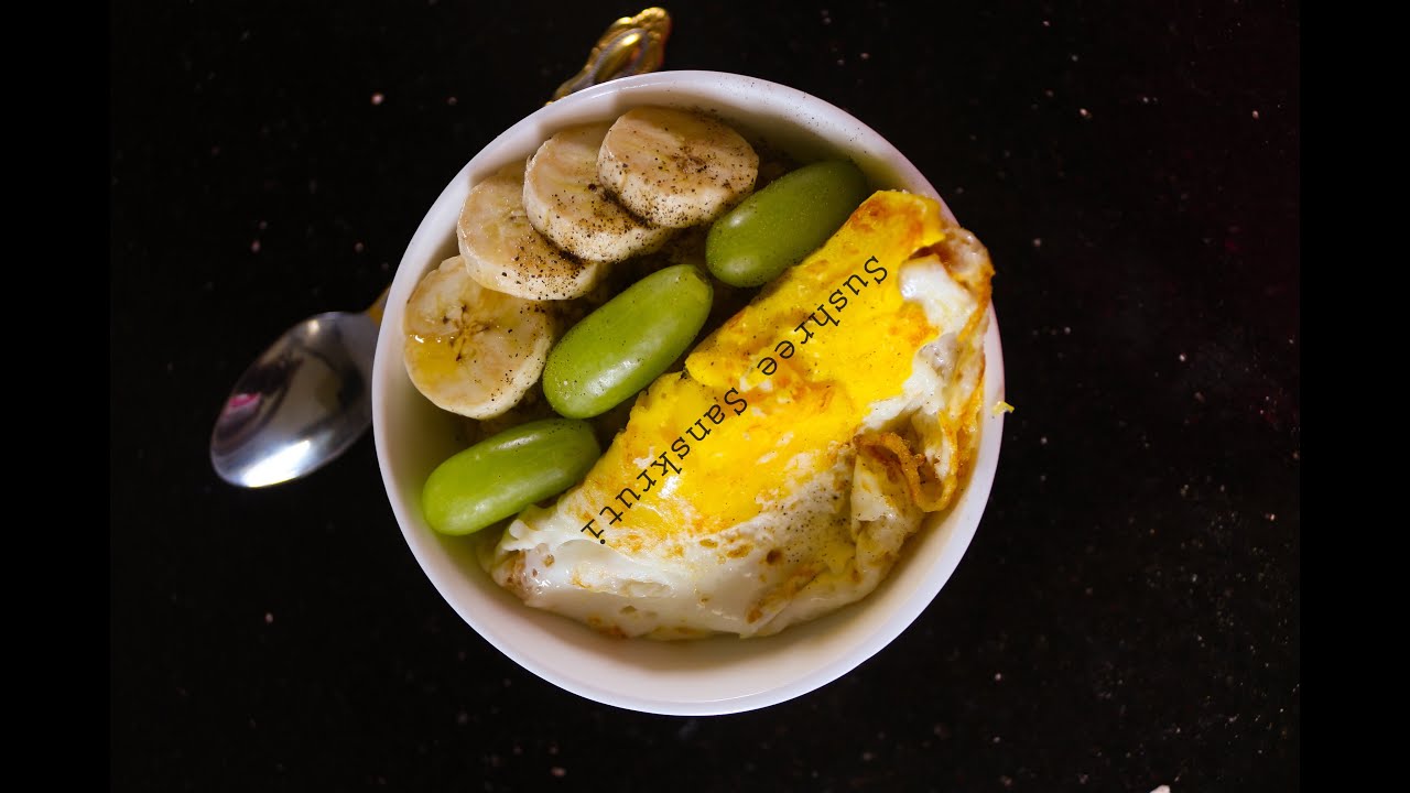 Oatmeal with Egg and Banana topping | Oats Recipe | Diabetic friendly #shorts