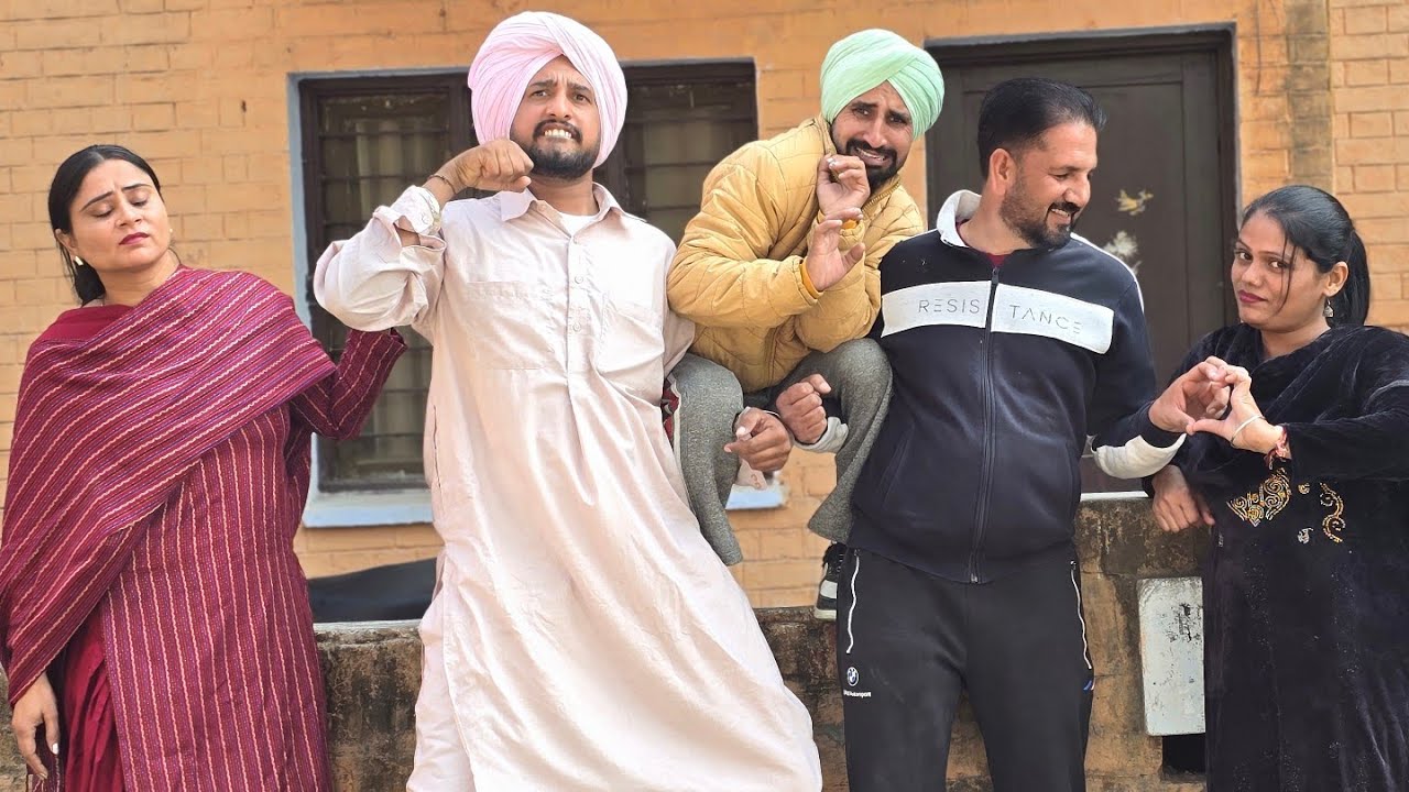 ਗਲਤ ਰਿਪੋਰਟ ਪਿੱਛੇ ਗੱਗੂ , ਰਾਮਾ ਅਤੇ ਭਾਗੂ ਦੀ ਹੋਈ ਲੜਾਈ। Full Comedy ।  Latest Punjabi Short Movie 2025 