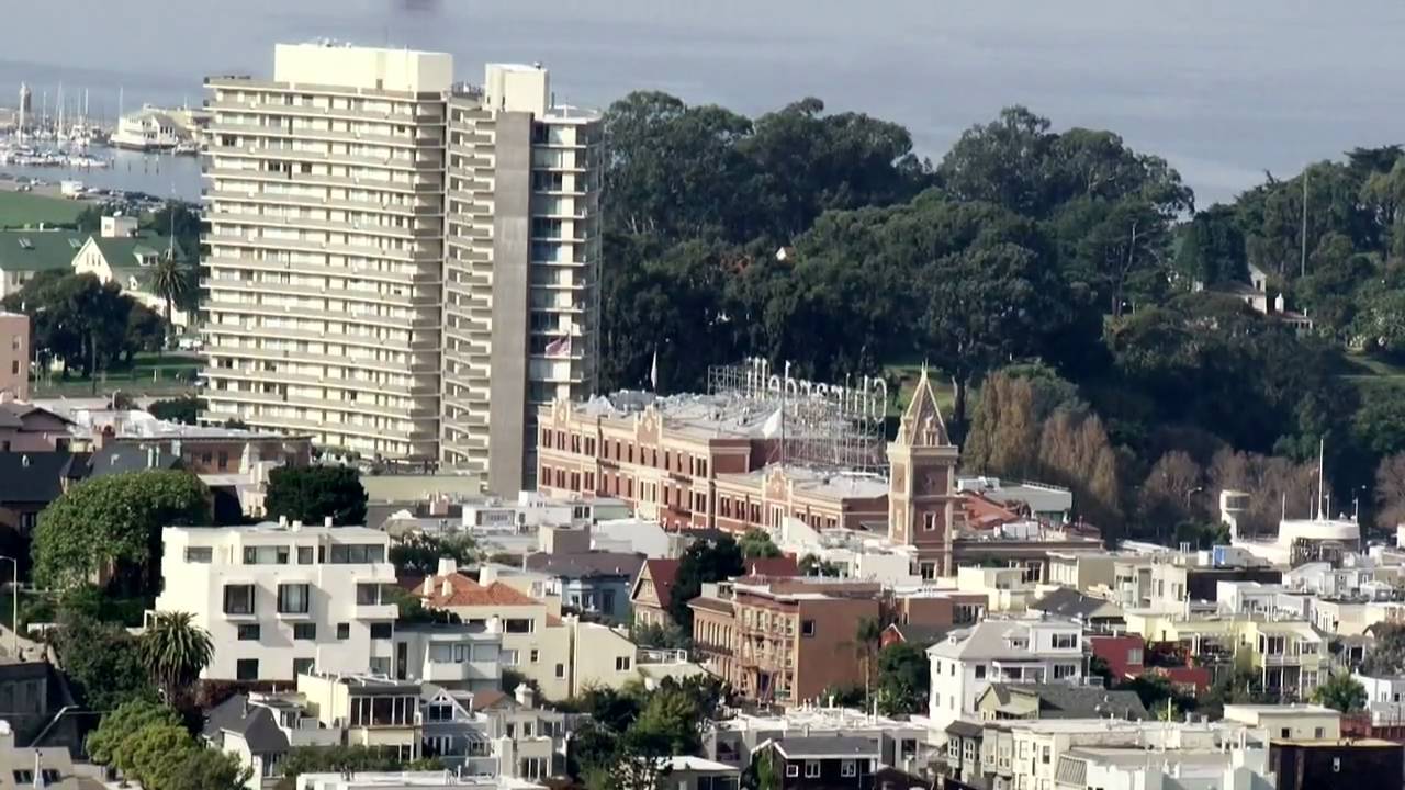 Paving the Way: Harborside Medical Marijuana Center, Oakland (Sub: ENG, SPA, HUN, GER)