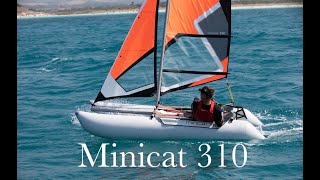 MINICAT 310  segeln mit dem kompakten aufblasbaren Katamaran