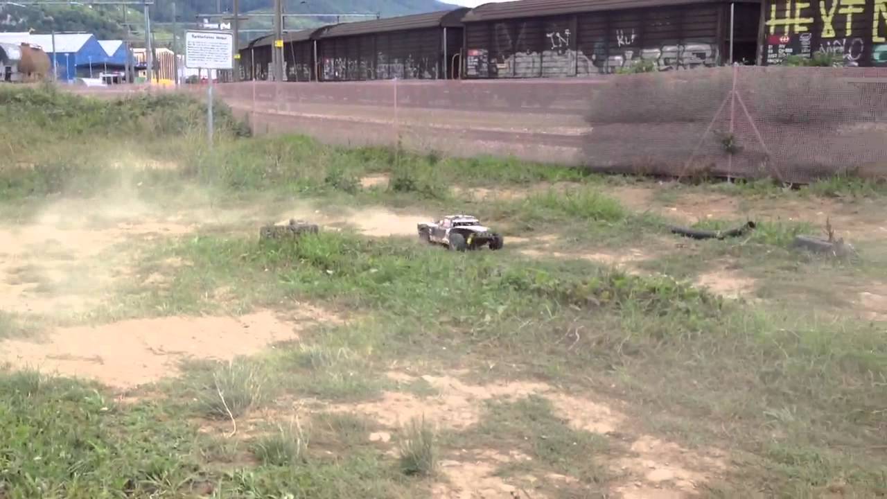 Losi auf Offroadpiste