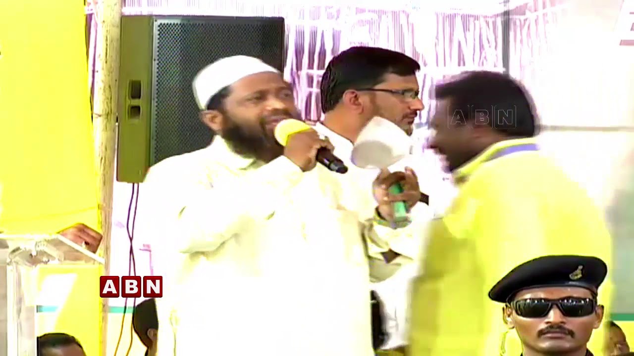 Construction Worker Kaushar Bhai Comments On CM Jagan Over Sand Shortage | AP News | ABN Telugu