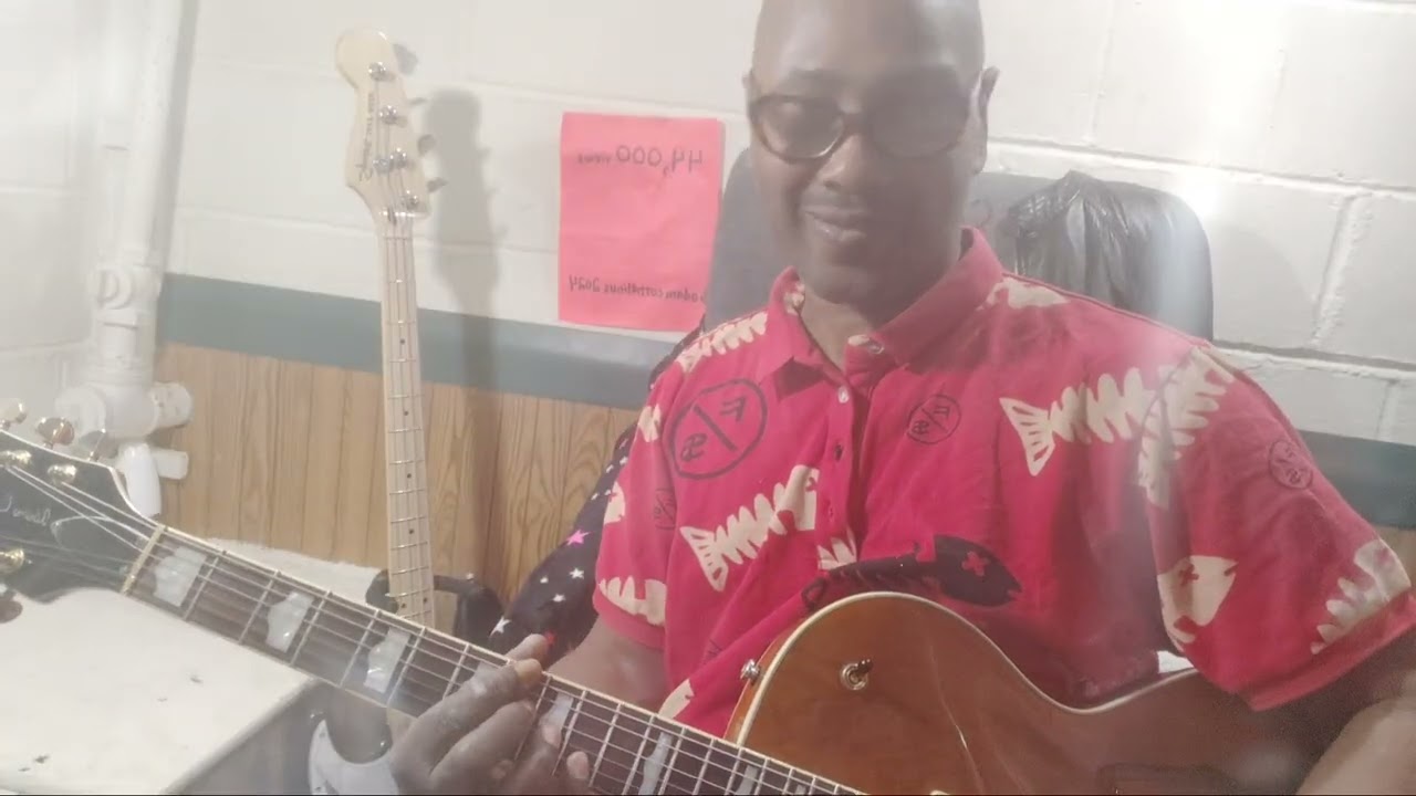 Traditional Gospel Guitar : " BECAUSE HE LIVES" I can FACE tomorrow 🧐