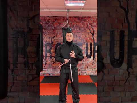 Упражнения с нунчаками