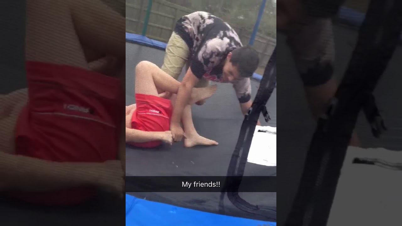 TWO KIDS FIGHT TO DEATH (MUST SEE)