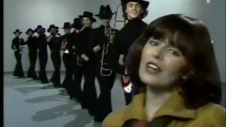 Eva Sepešiová- Kým sa blýska ( Chcem v tvojom kráľovstve byť kráľovnou )