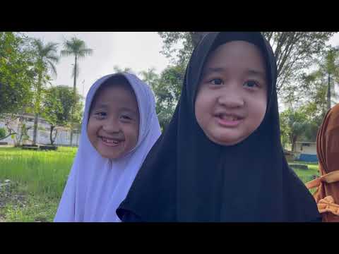 AISHWA PAKAI SEPATU UMI QEISYA SEDIH JARANG DI FHOTO