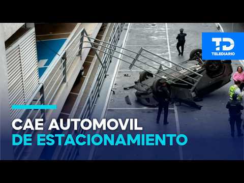 Woman drives car off second floor of Galerías Coapa parking garage