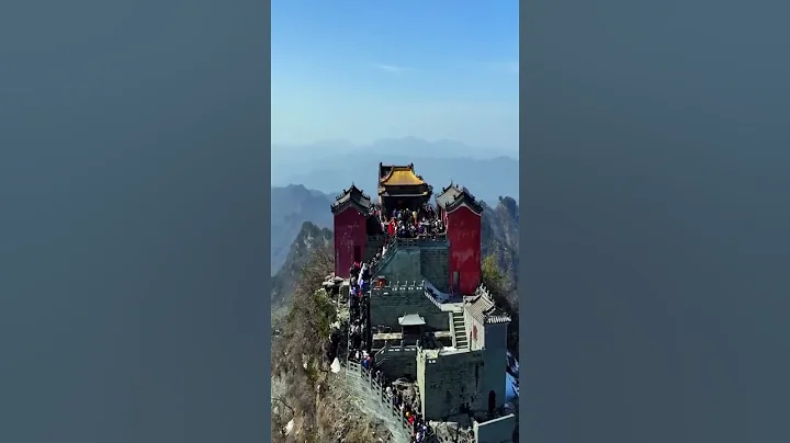 Jinding, Wudang Mountain, Shiyan City, Hubei Province#Shorts - DayDayNews