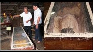 Xác chết 'bật' dậy uống nước tại Việt Nam gây xôn xao dư luận