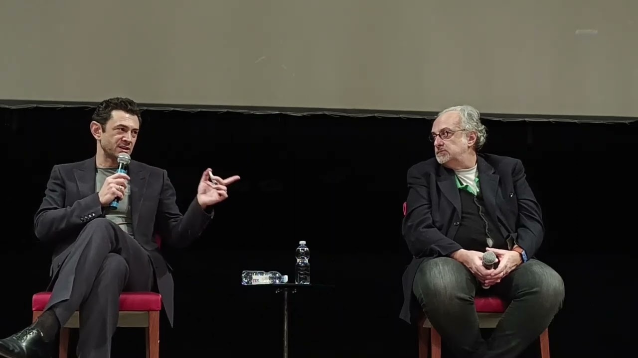 Vinicio Marchioni al BIF&ST 2022: L'afasia di Bruce Willis e la balbuzie