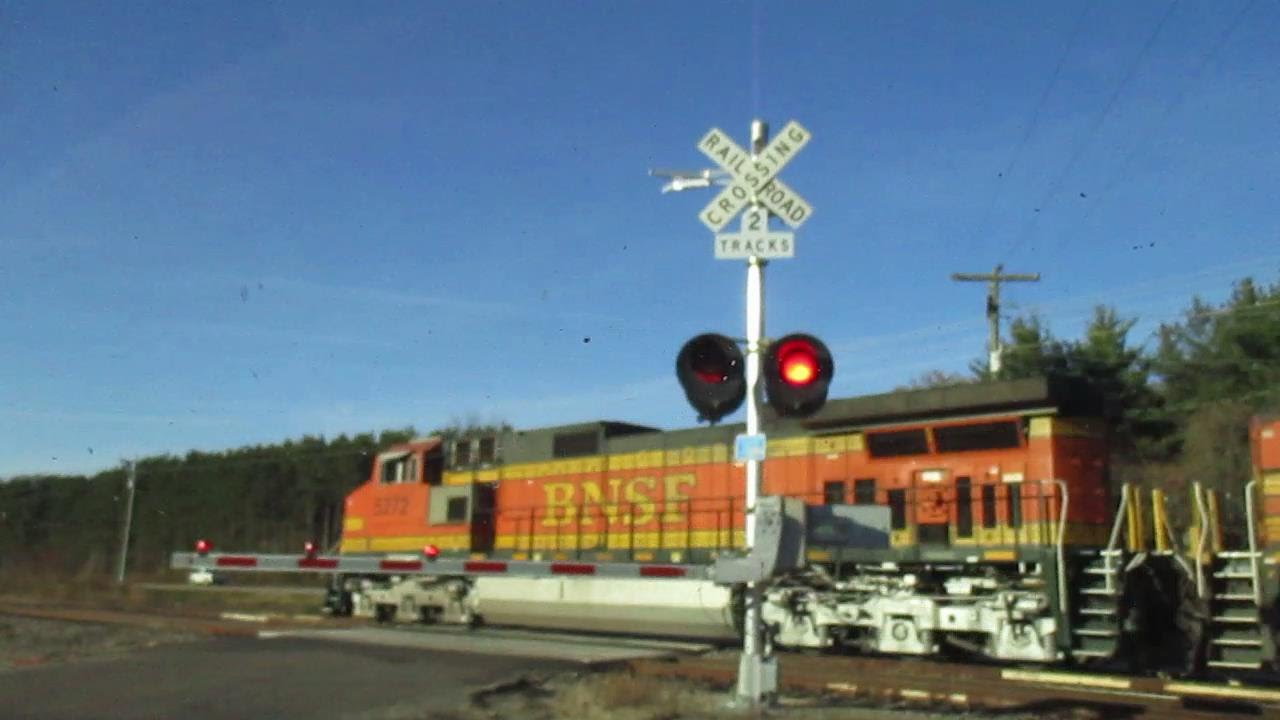 BNSF 5272 West Empty Oil Train (10-22-2015)