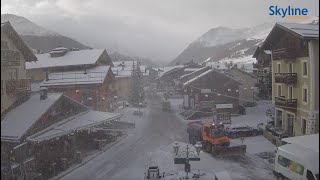 Livigno Winter Wonderland: Snow-Covered Village Live Cam