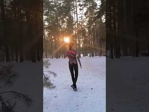 Космические танцы #dance #dancer #music #shuffledance #dancing Подписывайтесь на канал