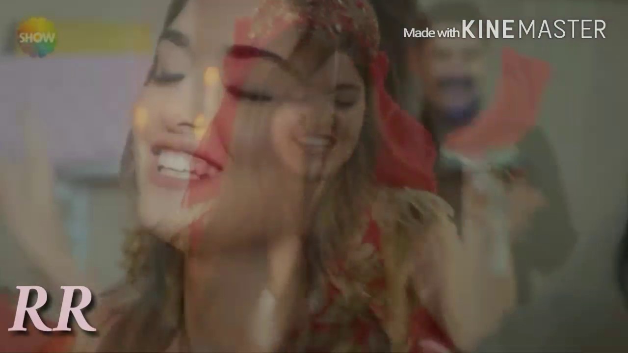 (Hande erçel ) هاندا ارتشيل اغنية مثل القمر