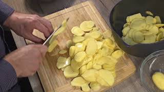 Kartoffelgratin mit Hähnchenbrust, Rezept zum Selbermachen, mit Parmesan und Sahnesauce