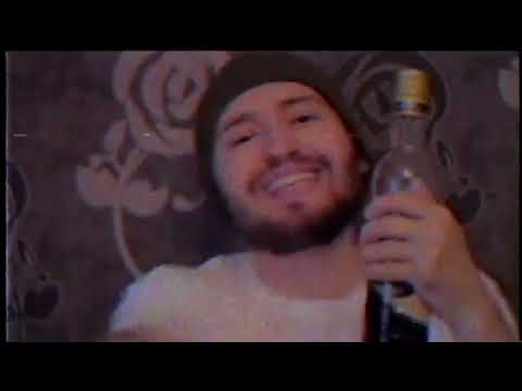 Андрей Замай лежит на печи целый день, потом ещё один день, потом ещё один день и ещё один день