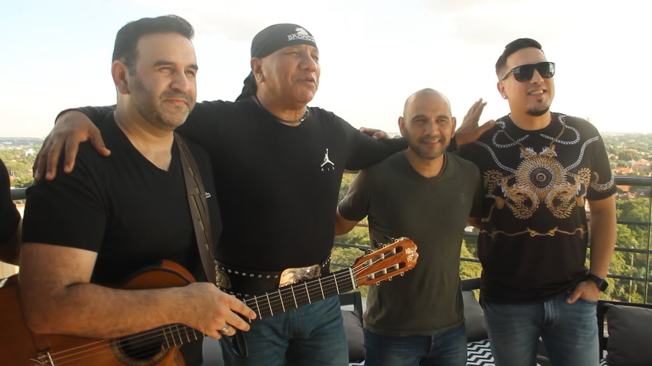 Los Hijos de Los Barrios Ft. Guadalupe Esparza - Un Golpe Más (Video Oficial)