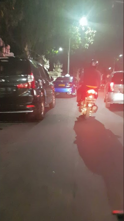 NAIK MOTOR MALAM MALAM DI KUTA BALI