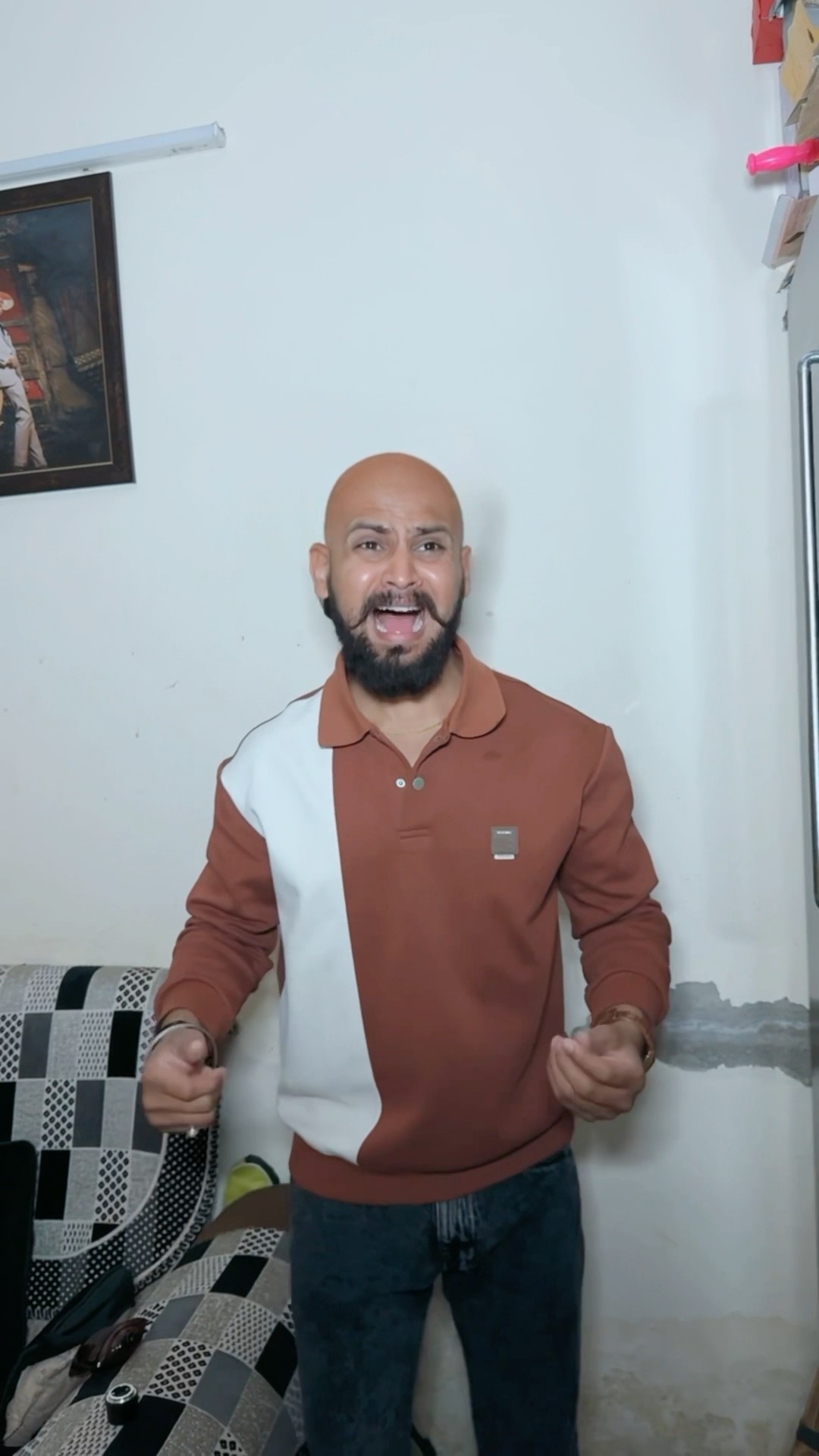Biwi no.1?||funny videos||#comedy #biwino1 #funny #youtubeshorts #padosankabacha #golu008