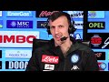 Il salottino Kiss Kiss di Vlad Chiriches