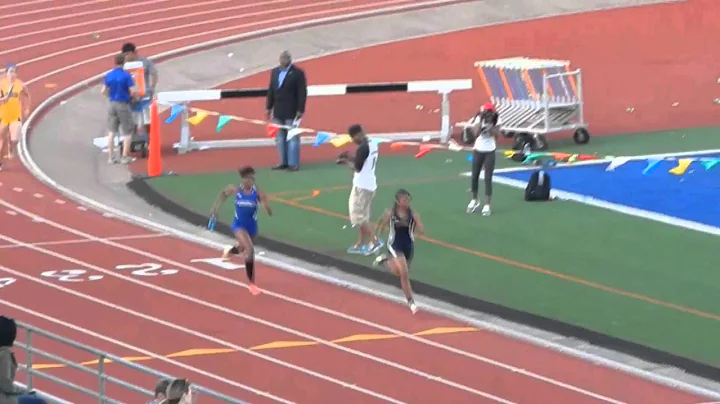 KRB's Little Sister Briana Burke 4x400 Relay Run U...