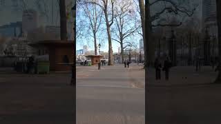 Relaxing Walk in Green Park | London 4K