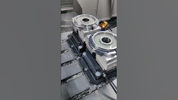 WARWICK self centering air vise work on CNC Machine. #machine #cnc #vise #airvise #workholding