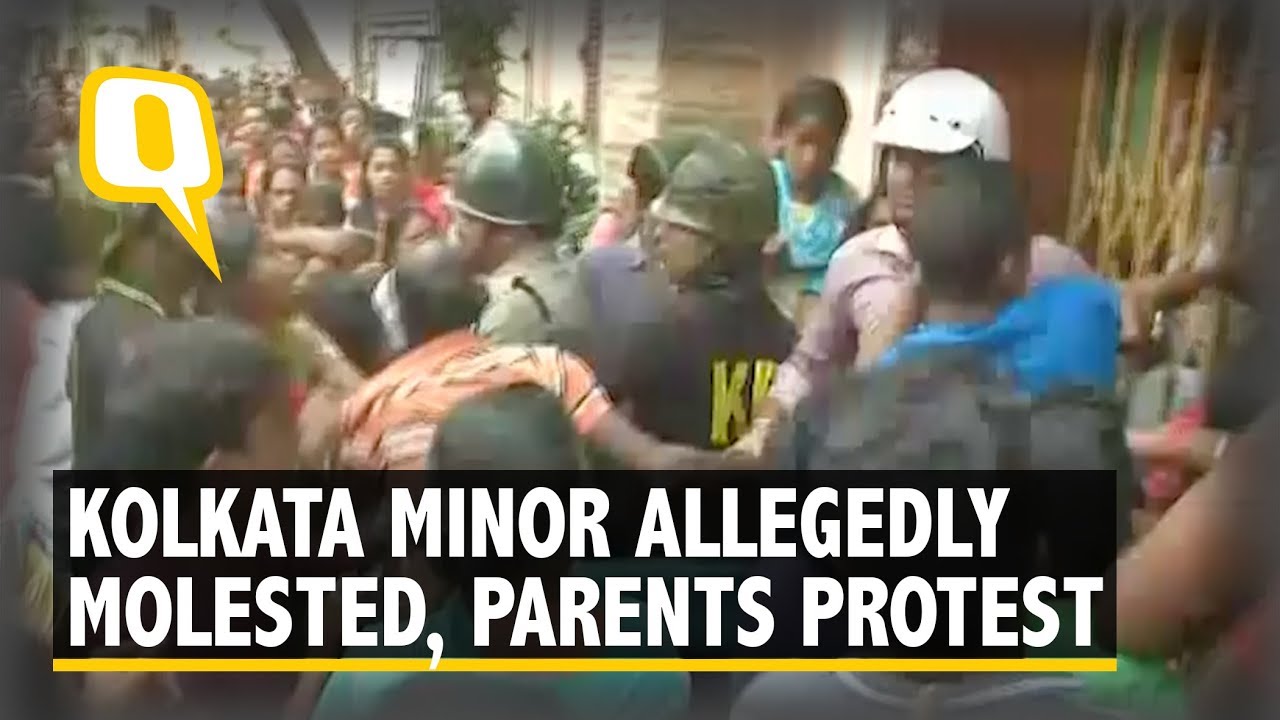 Parents Protest Against Alleged Molestation of a Minor in a Kolkata School | The Quint