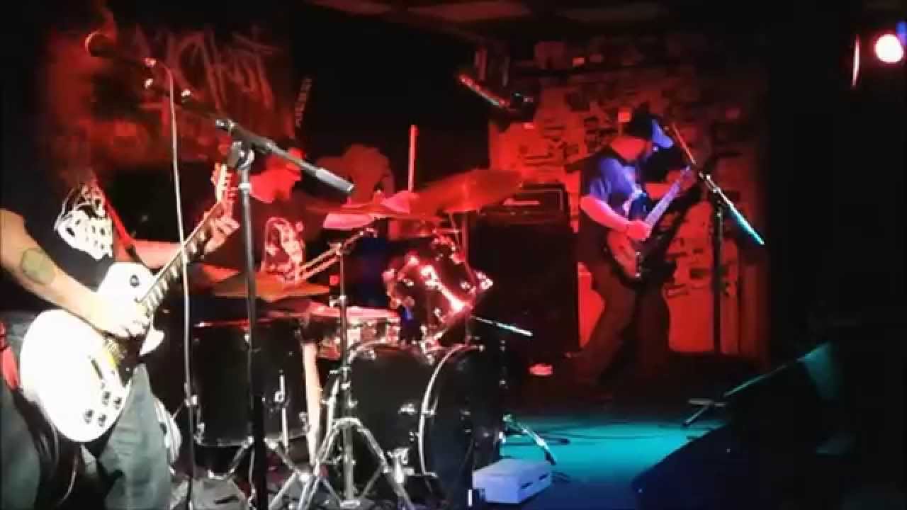 Bleach Eater "Lung Harvest" Live @ The Court Tavern, October 5th, 2014