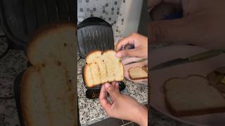 How I get perfectly toasted bread 🍞#shorts #foodie #yummy #cooking #tasty #howto #bread #grill