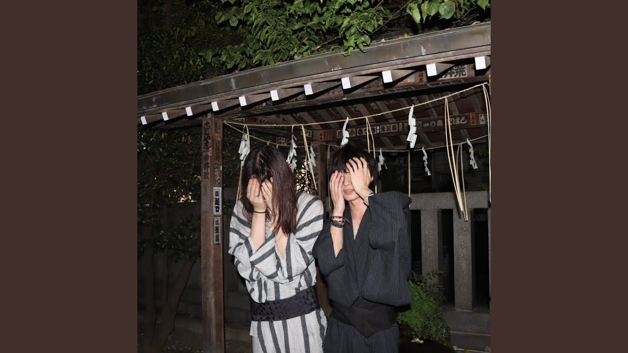 右//左 - YouTube