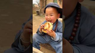 Chinese burger Little babies love to cook for themselves.