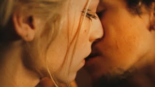 Euphoria 2x04 First kiss - Jules and Elliot