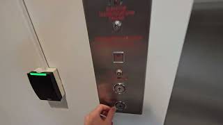 Glitched Call Button, and a Basement! 2 Mowrey Hydraulic Elevators - City Hall - Sarasota, FL